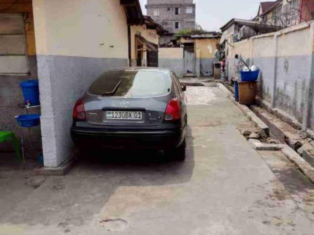 Plot - Neighborhood Matonge