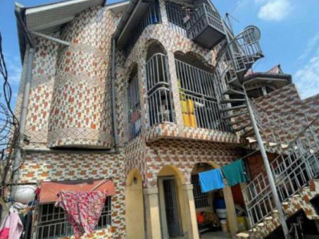 House - Neighborhood Résidentiel