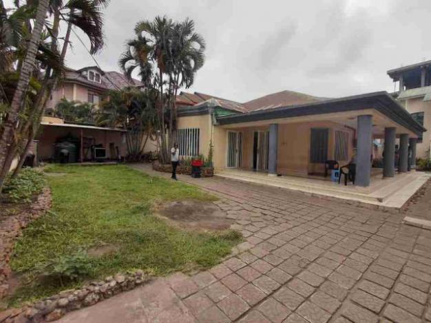 House - Neighborhood GB