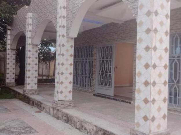 Nyumba - Mtaa Joli Parc