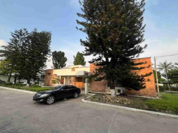 Nyumba - Mtaa Delvaux