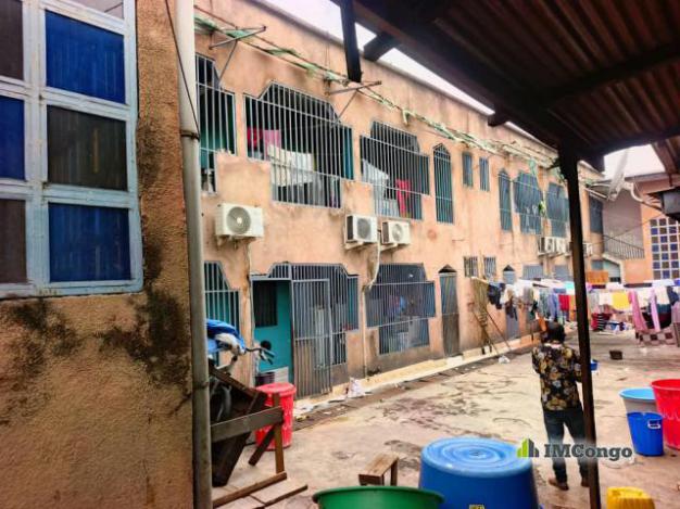 Nyumba - Mtaa matonge