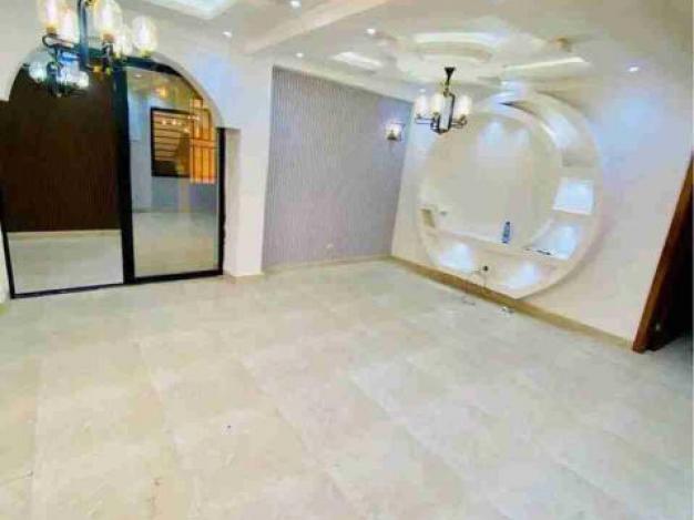 Apartment - Neighborhood GB