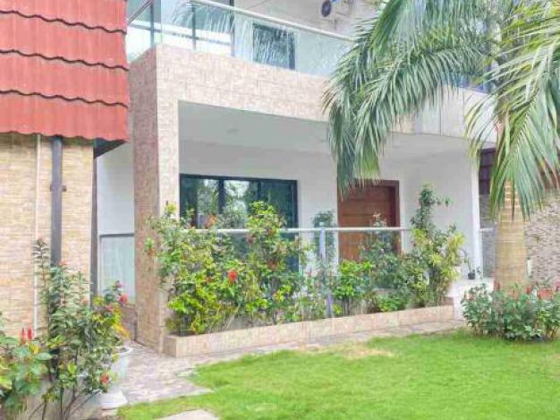 Plot - Neighborhood Ma Campagne