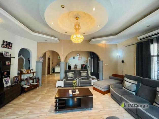 Parcelle - Quartier Industriel (1ere rue)