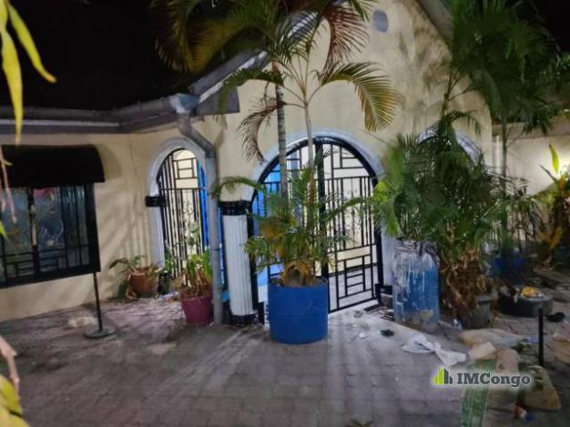 Nyumba - Mtaa salongo