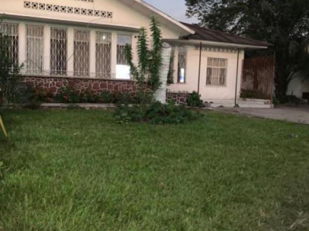 Ground - Neighborhood résidentiel