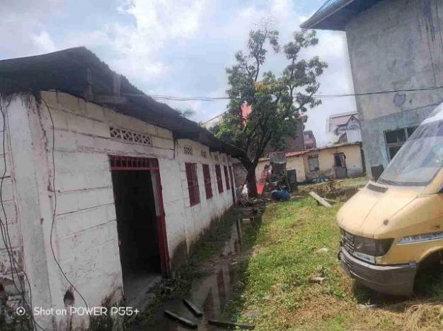 Parcelle - Quartier Industriel (7éme rue, Bobozo)