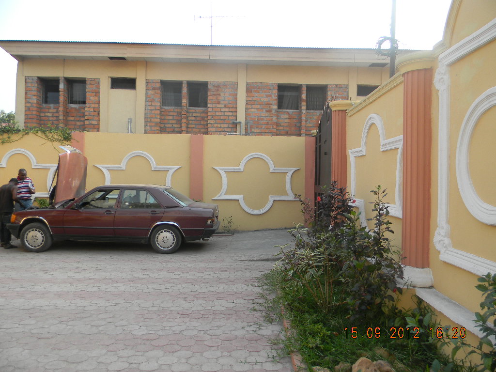 A louer Maison Quartier Echangeur Kinshasa IMCongo